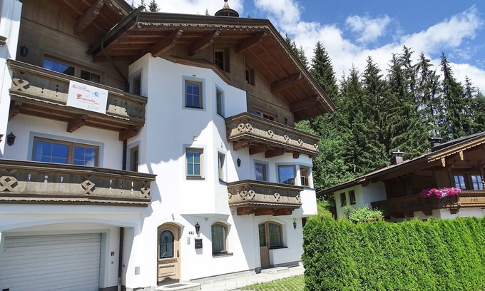 Hippach Casa | Chalet Bergzauber - Ferienhaus für 18 - 20 Personen