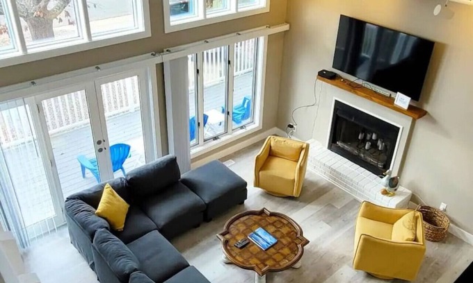 Villas Casa | Chalet By The Bay - Sleeps 12