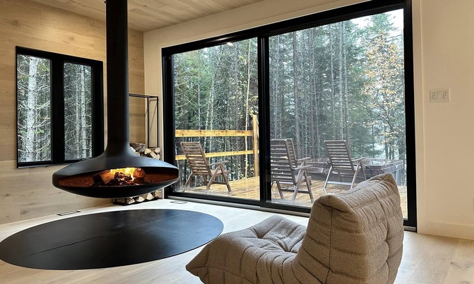 Saint Donat Chalet De Esquí | Chalet Luxueux Scandinave et Moderne à 5 min du Mont Garceau