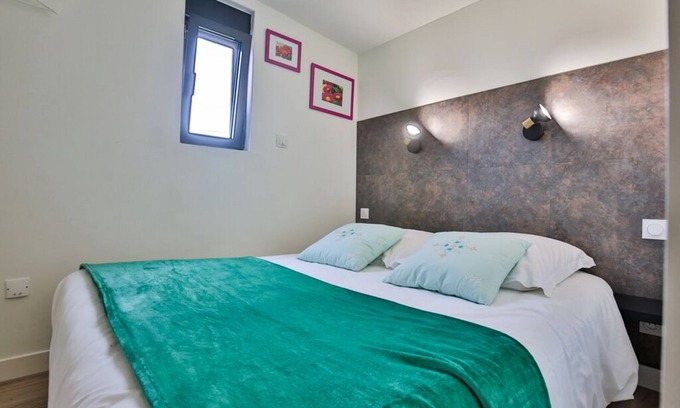 Clermont-Creans Chalet De Esquí | Chalet-Campagne-Confortable-Baño para personas con movilidad reducida-Vista a...