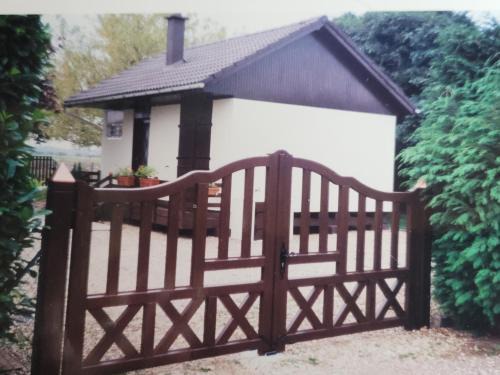 Pagny-la-Ville Chalet De Esquí | Chalet "chez Sara" au bord du canal