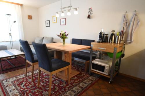 Arosa Apartamento | Chalet Christina 7