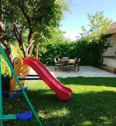 Nambroca Apartamento | Chalet con JARDIN PUY DU FOU a 10 min ,NO FIESTAS!