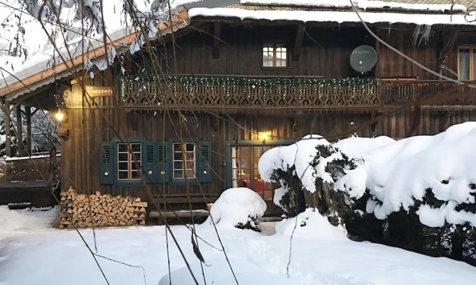 Morzine Chalet De Esquí | Chalet Credence Morzine Outdoor Hot Tub Sleeps 19