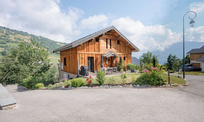 Les Avanchers-Valmorel Chalet De Esquí | Chalet "Dolyo" con vistas a las montañas, terraza privada y Wi-Fi