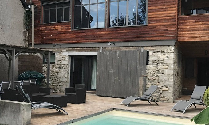 Tuzaguet Chalet De Esquí | Chalet des Pyrénées with swimming pool