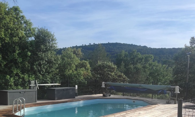 Besse-sur-Issole Chalet De Esquí | Chalet en Pleine Nature