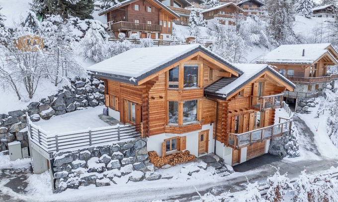 Nendaz Chalet De Esquí | Chalet Enchanteur sauna, jacuzzi, 13pax