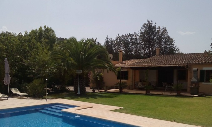 Alaro Chalet De Esquí | CASA RURAL MALLORQUINA CON PISCINA