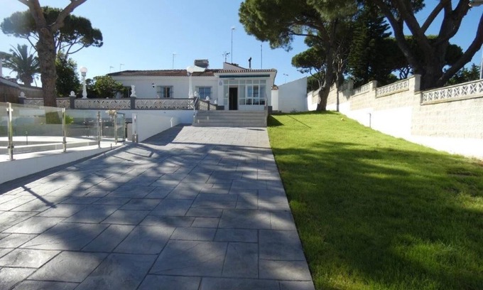Los Gallos-Cerromolino Chalet De Esquí | GRAN CHALET EN LA BARROSA. PRIMERA PISTA LA BARROSA