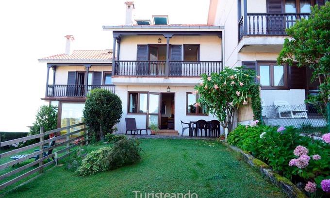 San Vicente de la Barquera Casa | Chalet Las Calzadas - Jardín, parking y vistas increíbles
