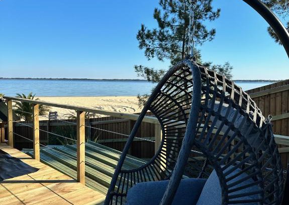 Biscarrosse Chalet De Esquí | Chalet et Jaccuzy sur la plage