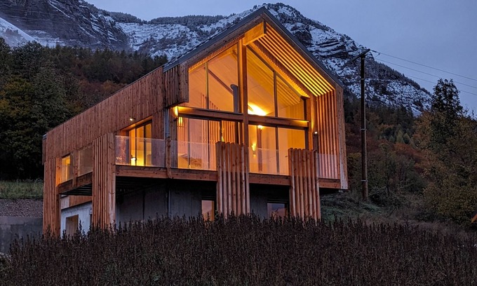 La Fare-en-Champsaur Chalet De Esquí | Chalet Familial à la Montagne Proche Stations de ski Prestations Para-hôtelières