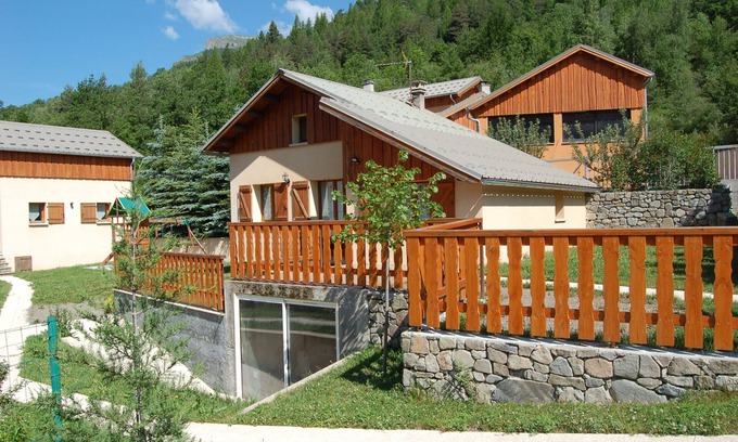 Saint-Jean-Saint-Nicolas Chalet De Esquí | Chalet 'Génépi 6 Personnes' con vistas a la montaña, terraza privada y Wi-Fi