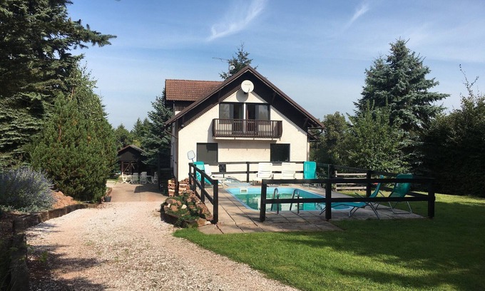 Levinska Olesnice Casa | Casa de vacaciones con piscina privada