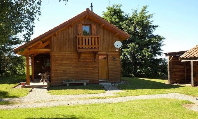 Domaize Chalet De Esquí | Chalet en la naturaleza con jardín de hierbas