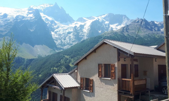 La Grave Casa | Chalet in the mountains facing La Meije