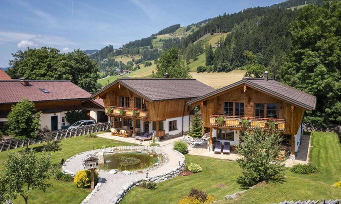 Wagrain Chalet De Esquí | Chalet in Wagrain with sauna and swimming pond
