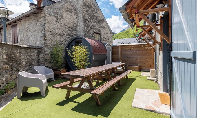 Vignec Chalet De Esquí | Self catering accomodation KasaLodge St Lary Vignec, pets allowed, Sauna