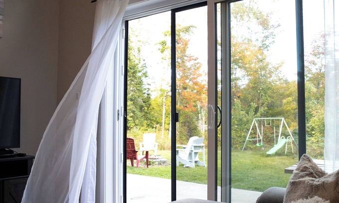 Chertsey Chalet De Esquí | Chalet L'Hérisson (Lakefront, Spa, BBQ, forest)