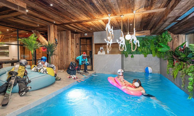 Monetier-les-Bains Chalet De Esquí | chalet l'orpin, piscina, sauna, billar, cine