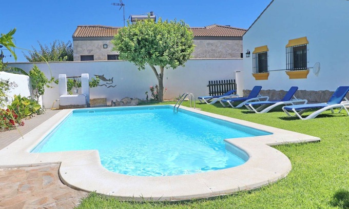 Conil de la Frontera Chalet De Esquí | Chalet la Dehesa con piscina vallada