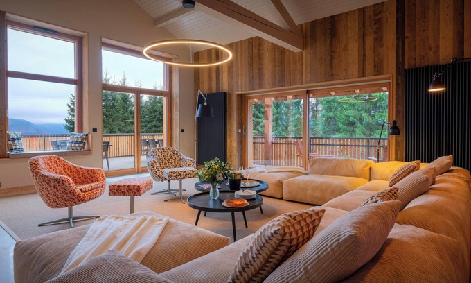 Samoens Chalet De Esquí | Chalet La Parenthèse - relax in beautiful mountain home 15p - OVO Network