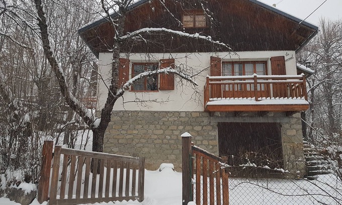 Colmars Chalet De Esquí | CHALET LE CHEVREUIL warm family atmosphere