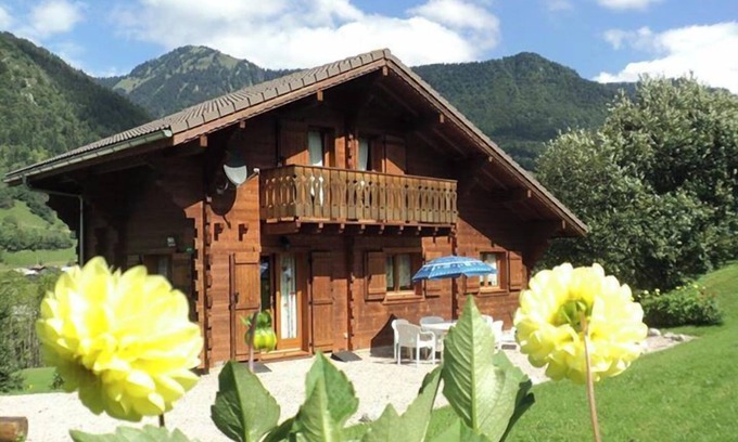 Vacheresse Chalet De Esquí | Chalet 'Le Darbon 3 Étoiles' con vistas a la montaña, jardín privado y Wi-Fi
