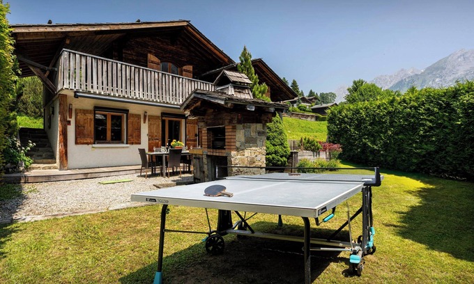 La Clusaz Chalet De Esquí | Bonito chalet de 4 estrellas, cerca de laderas y pueblos, wifi - OVO Network