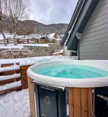 Boutx Chalet De Esquí | Chalet Le René-Sens - 5 pers - Grande terrasse - bain nordique SPA - Piscine