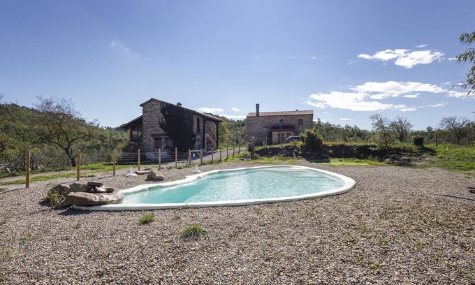 La Molsosa Chalet De Esquí | Chalet 'Masia La Clariana' con vistas a la montaña, piscina privada y Wi-Fi
