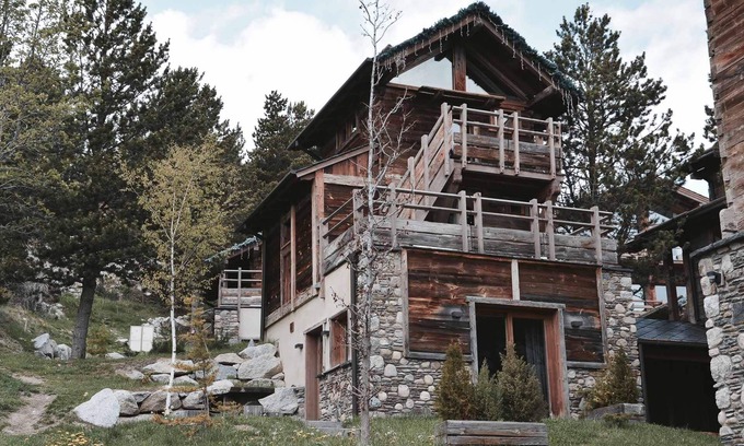 Superbolquere Chalet De Esquí | Chalet-Mintaka-De Lujo-Habitación con desagüe-Vista a la Montana