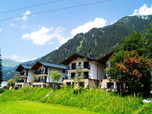 Gaschurn Chalet De Esquí | Chalet Montafon-1 by Interhome