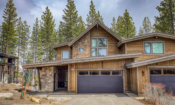 Truckee Casa | Chalet on Shady Lane at Schaffer's Mill, 4BDRM, Club Amenities Included!