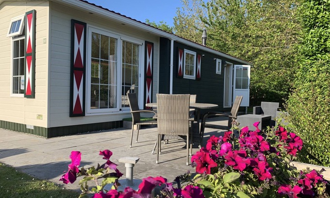 Baarland Chalet De Esquí | Chalet op Vakantiepark in Baarland
