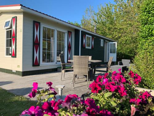 Baarland Chalet De Esquí | Chalet op vakantiepark in Baarland