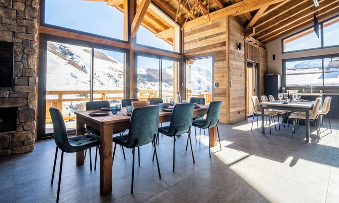 Les Deux Alpes Chalet De Esquí | CHALET PANORAMIK SLEEPS 14 WITH EXCEPTIONAL VIEW