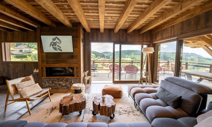 Gerardmer Chalet De Esquí | Chalet Perle Noire, vista al lago Gerardmer orientada al sur, al pie de las pistas, sauna, jacuzzi