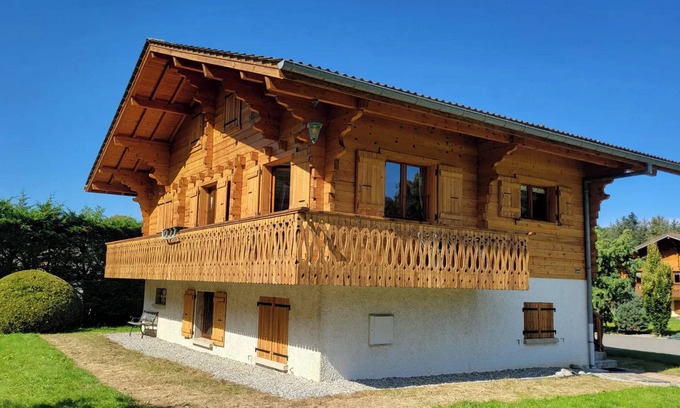 Bernex Chalet De Esquí | Chalet 'Phidel - 11 Personnes' con vistas a la montaña, terraza privada y Wi-Fi