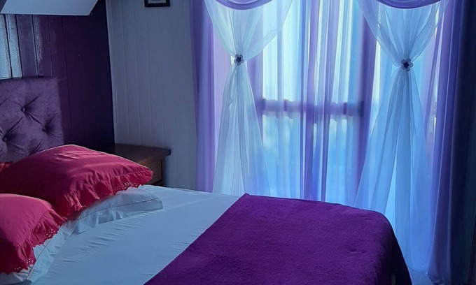 Carniel Chalet De Esquí | Chalet pink charms