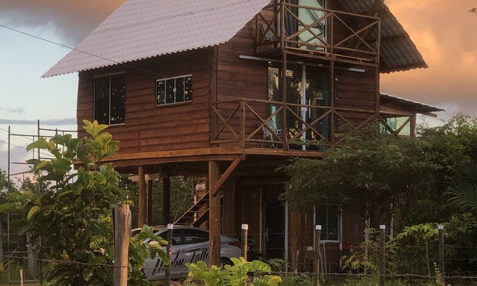 Jaguaripe Chalet De Esquí | Chalet Praia dos Garcez, 50 meters from the sea