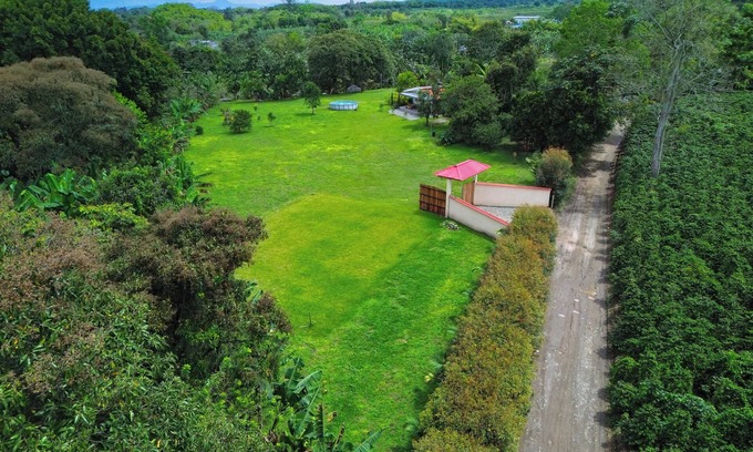Quimbaya Chalet De Esquí | Chalet - finca privada ideal para familias cerca al Parque del Café Eje Cafetero