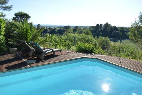 Ventenac-Cabardes Chalet De Esquí | Chalet, quiet, with view and pool (at summertime)