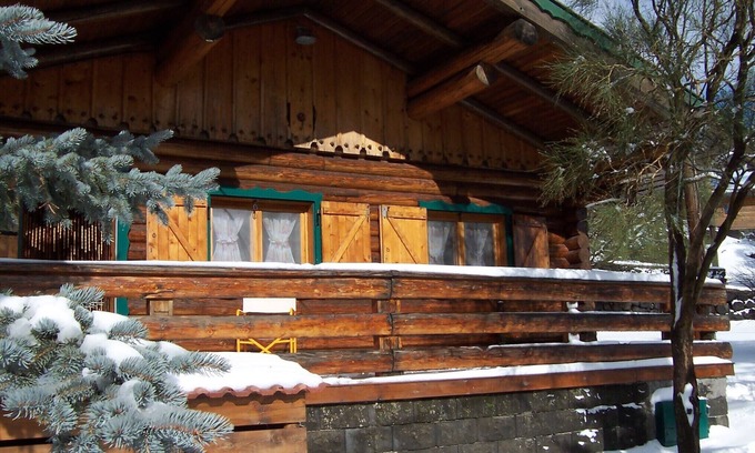 Ragalna Chalet De Esquí | Casa de montaña (madera / piedra) - Ragalna