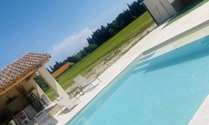 Arles Chalet De Esquí | Chalet Romantique à la Campagne