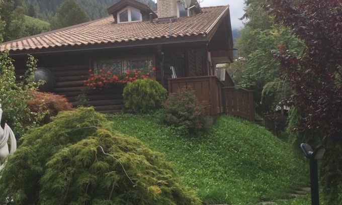 Moena Chalet De Esquí | Chalet 'Rosj' con vistas a la montaña, jardín privado y Wi-Fi
