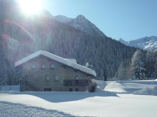 Vermiglio Chalet De Esquí | Chalet Rustico Bertolini per Gruppi!