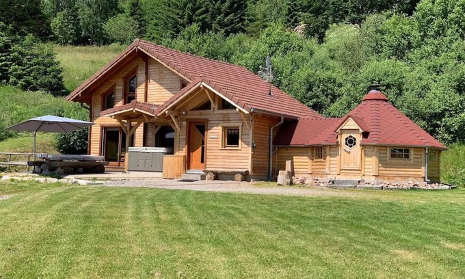La Bresse Chalet De Esquí | Chalet SPA Le Coin De Paradis Nathalie MN La rouge