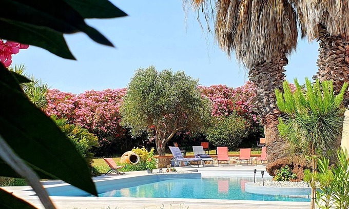 Canohes Apartamento | Chalet/Studio in a private park with swimming pool
